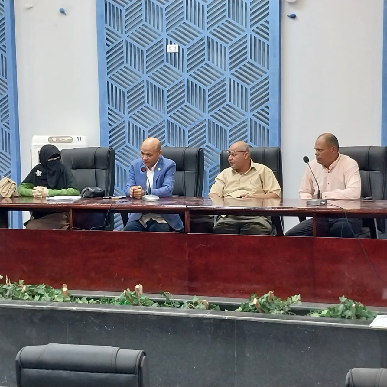 جماعة الوادي الجديد تجري الكشف الطبى والمقابلات الشخصية لطلاب كلية التربية بالداخلة  