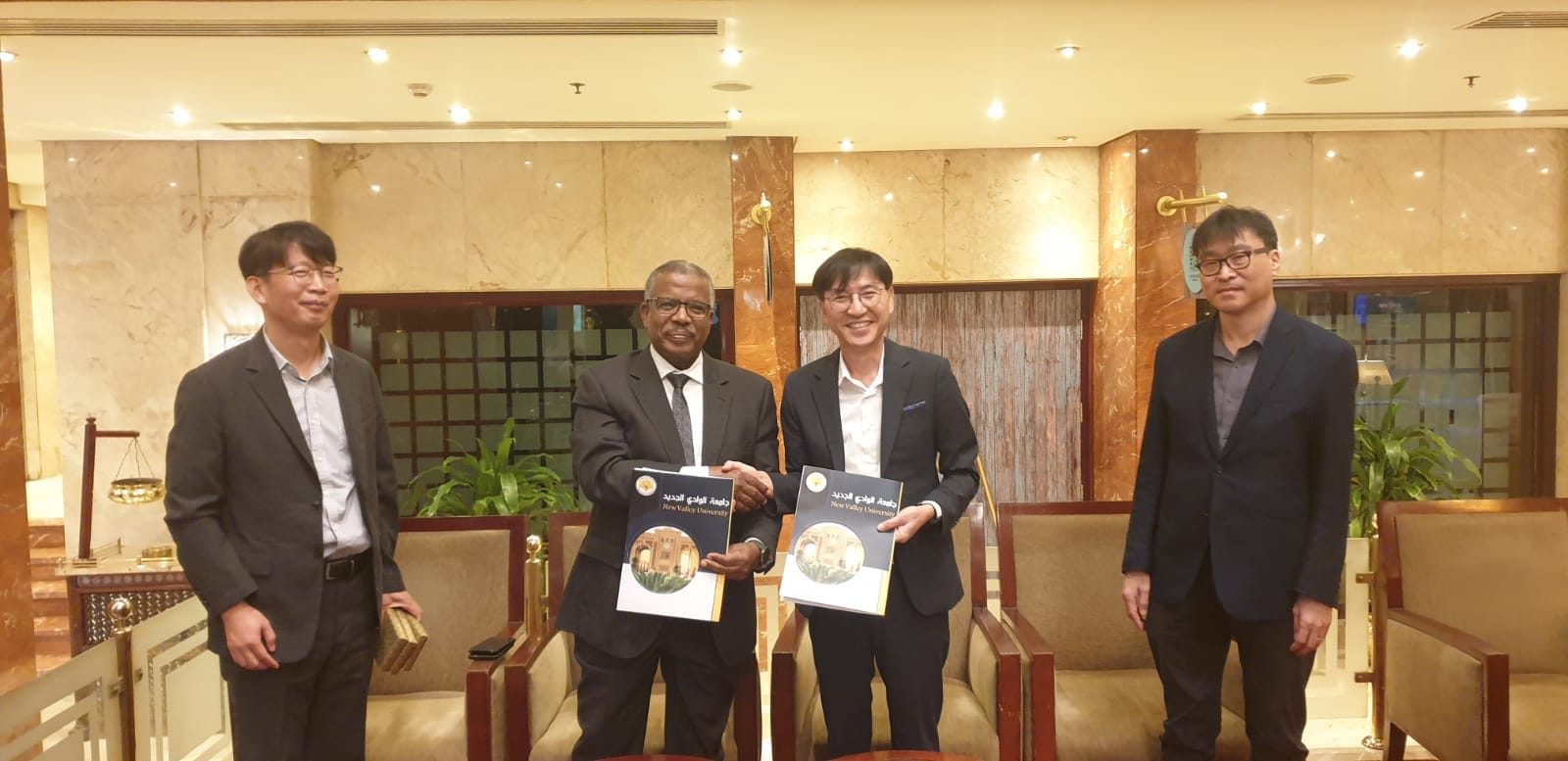 جامعة الوادي الجديد توقع مذكرة تعاون مع جامعة “تشونام الوطنية” بكوريا الجنوبية