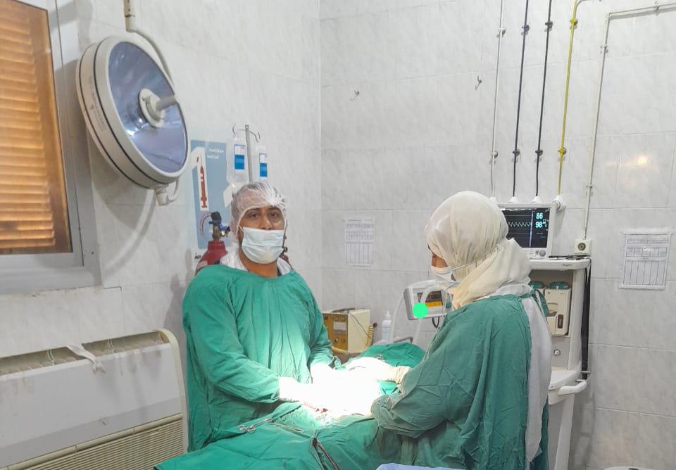 صحة اسيوط تجري 53 عملية مجانية الجمعة ضمن مبادرة 100 يوم صحة 