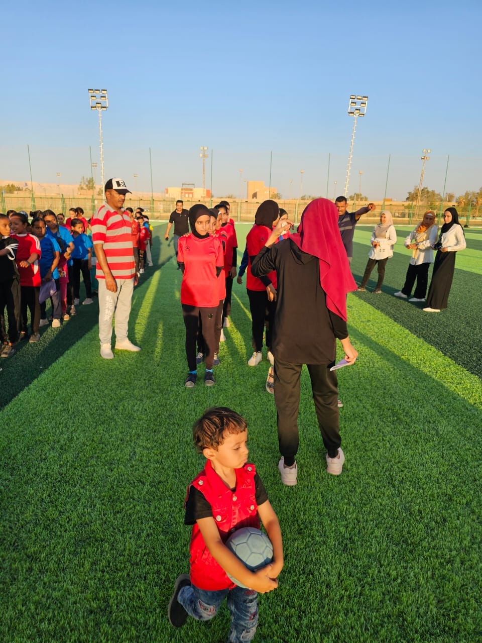 مركز شباب القصر القبلى نظم مسابقة فى اللياقة البدنية بباريس