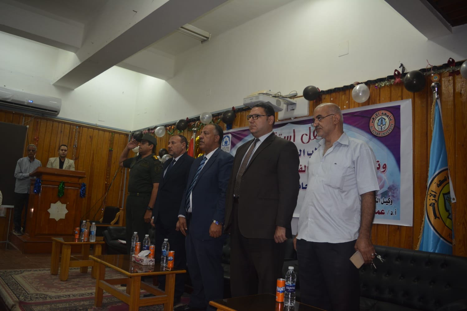 نائب رئيس جامعة الأزهر باسيوط يشهد حفل استقبال الطلاب الجدد لطب الأسنان