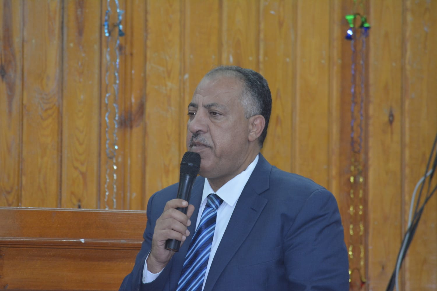 نائب رئيس جامعة الأزهر باسيوط يشهد حفل استقبال الطلاب الجدد لطب الأسنان