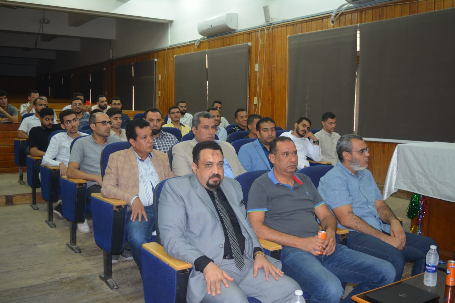 نائب رئيس جامعة الأزهر باسيوط يشهد حفل استقبال الطلاب الجدد لطب الأسنان