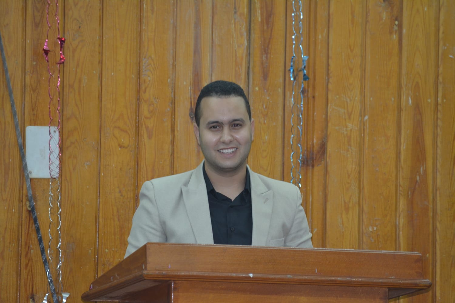 نائب رئيس جامعة الأزهر باسيوط يشهد حفل استقبال الطلاب الجدد لطب الأسنان