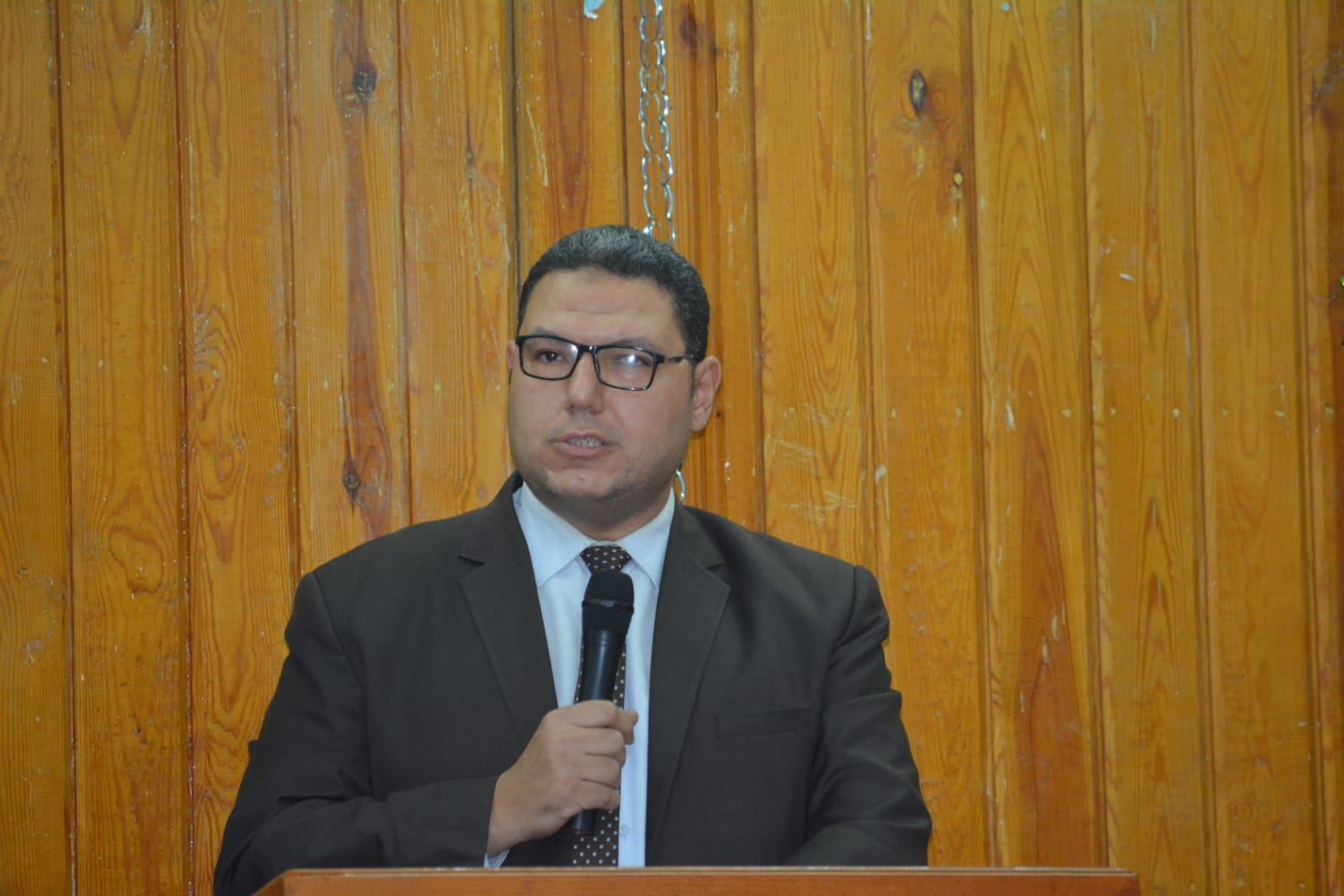 نائب رئيس جامعة الأزهر باسيوط يشهد حفل استقبال الطلاب الجدد لطب الأسنان