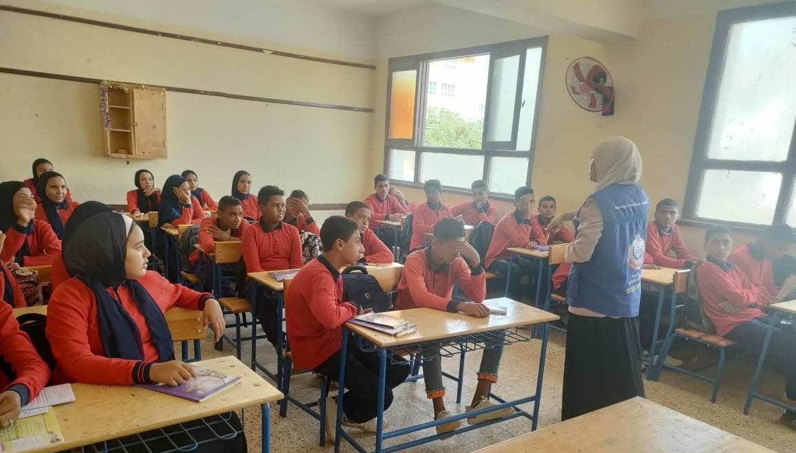 تعليم الوادى الجديد ينظم 13 ندوة تثقيفية توعوية لطلاب المدارس بالإدارات التعليمية