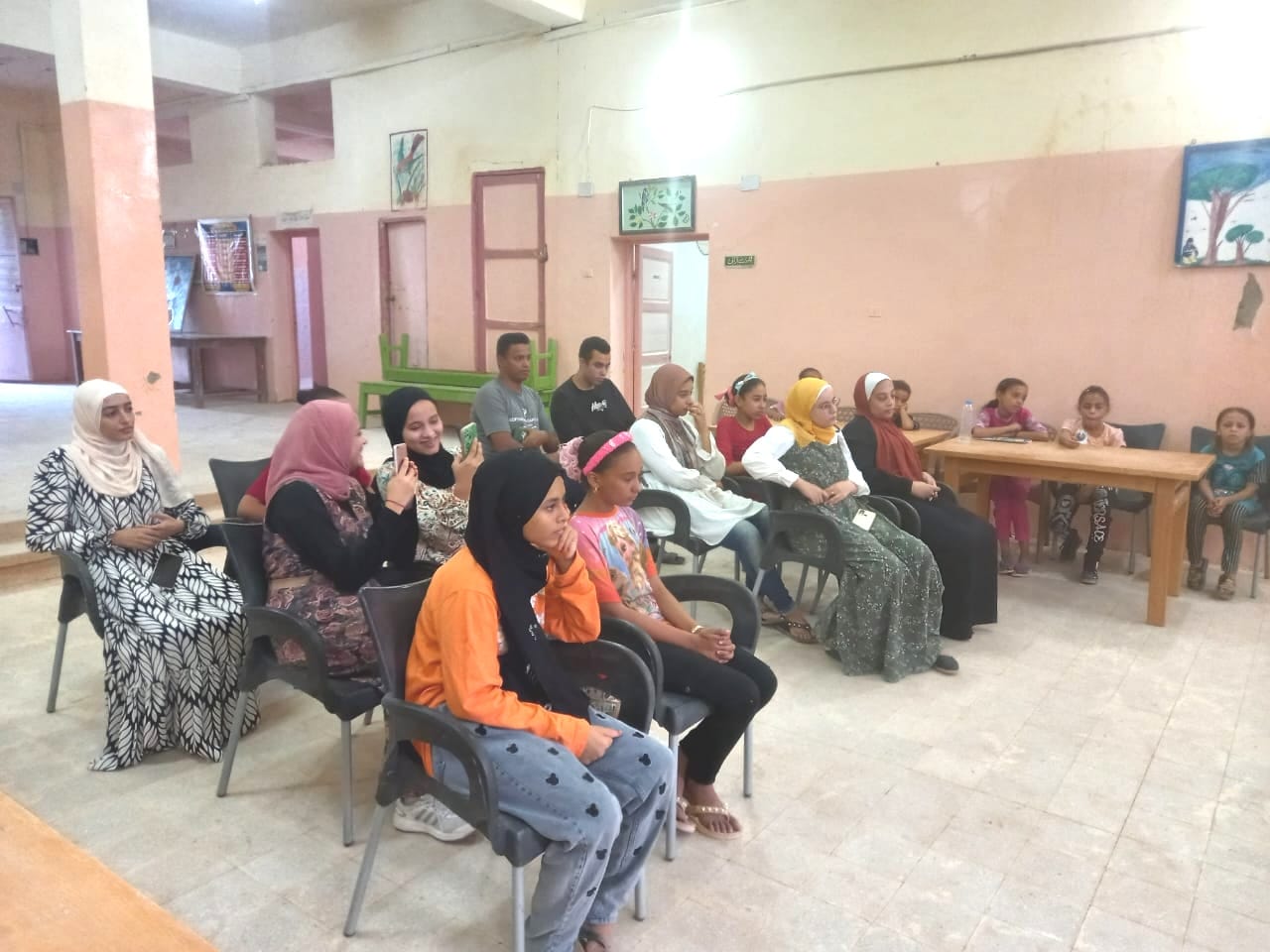 ورشة عمل حول التغيرات المناخية ومناقشة الملفات المتعلقة بمركز شباب المعصرة بالداخلة