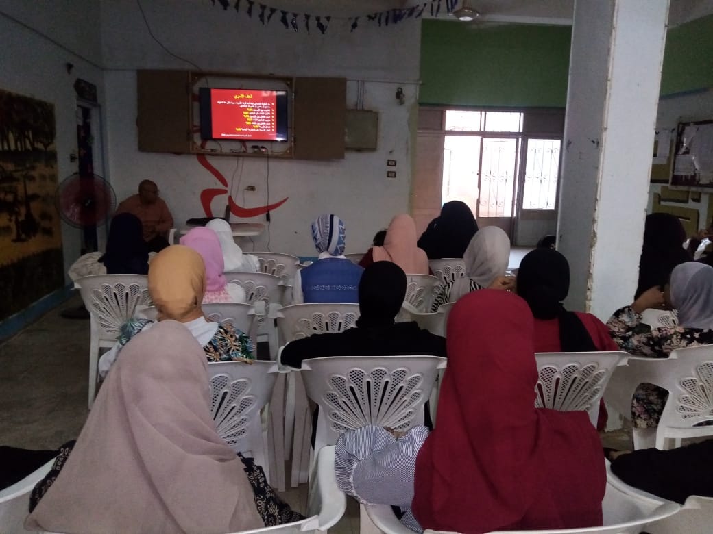 لقاء حوارى ينظمه مركز شباب الداخلة