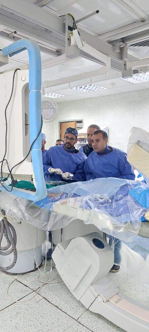 مستشفيات جامعة أسيوط تنقذ مريضة تعاني ضيق متكلس داخل دعامة الشريان التاجي