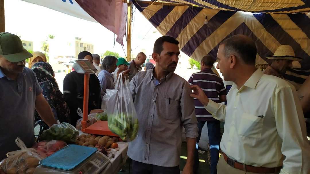 الوحدة المحلية بمركز الداخلة تطلق مبادرة لتخفيض السلع بالتعاون مع المزارعين