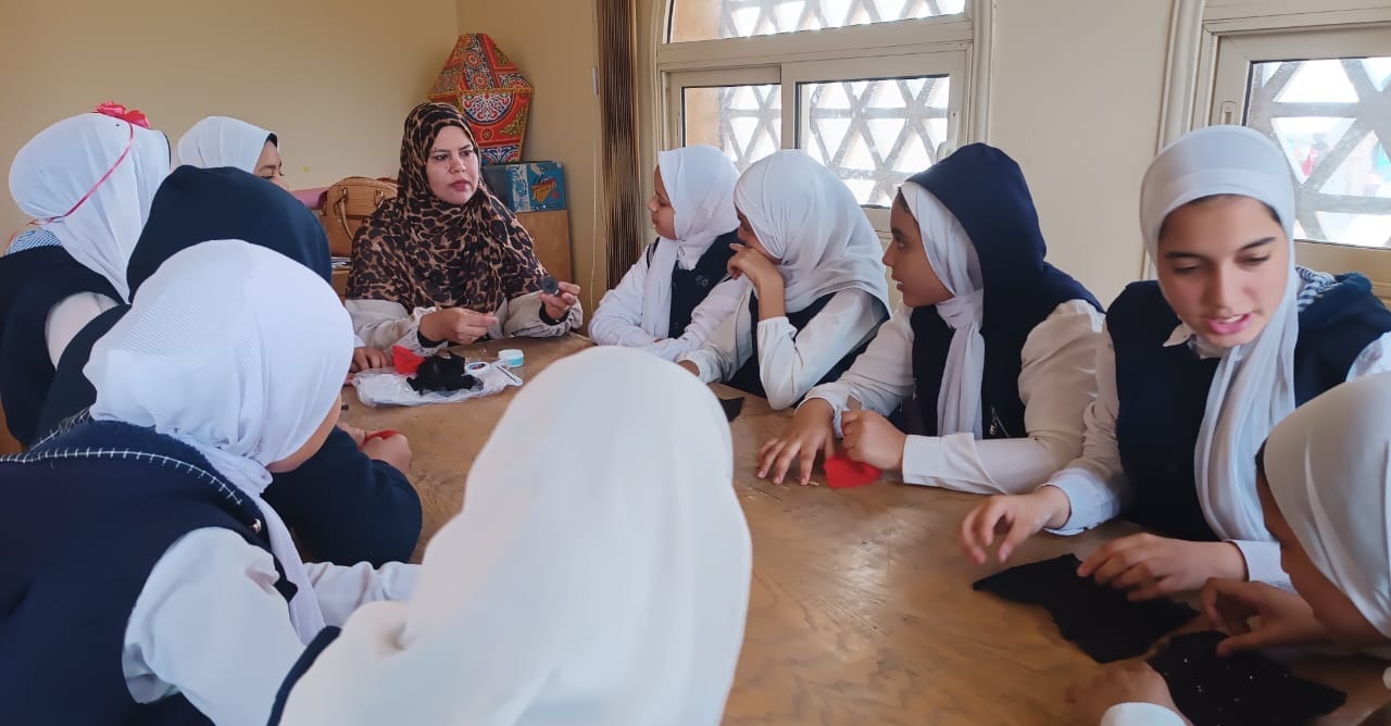 ورش التلى تواصل فعاليتها بثقافة جمال عبدالناصر ببني مر 