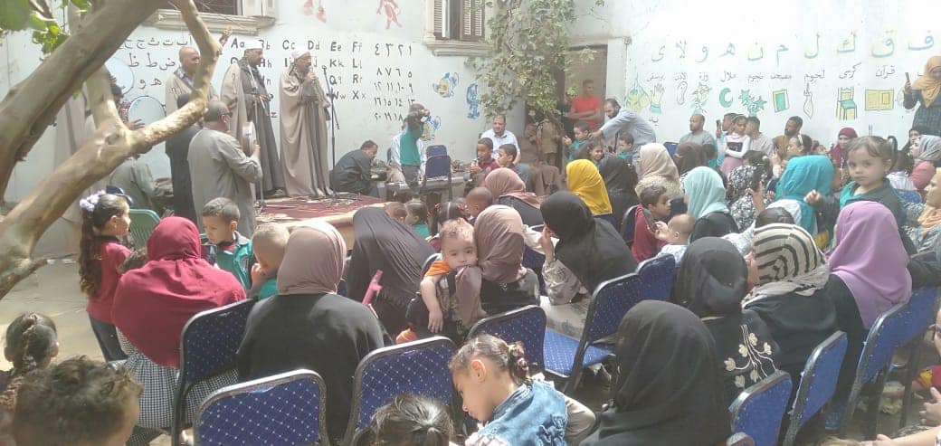 فرقة القوصية للانشاد الديني تشارك احتفالات المولد النبوي بجمعية دار الهدى بالقوصية 