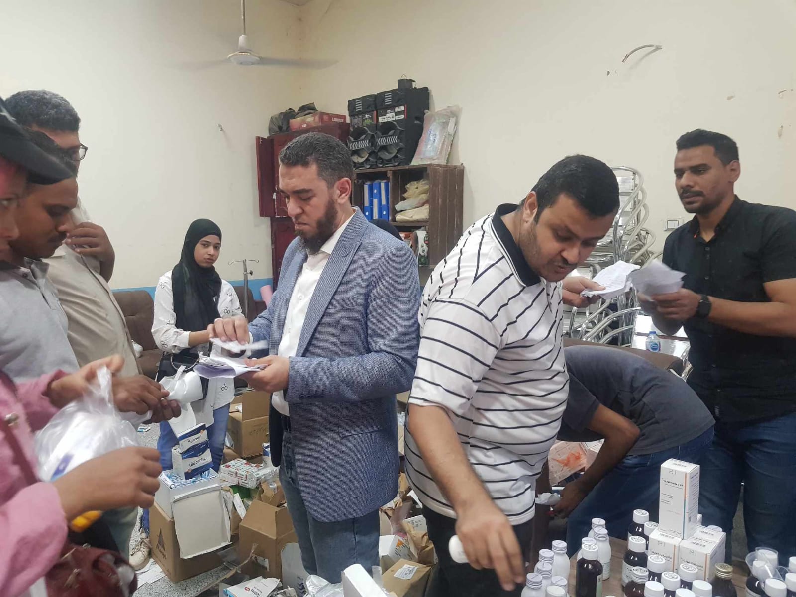 مستشفى الأزهر الجامعي تنظم قافلة طبية بمراكز أسيوط والكشف الطبى لـ600 مواطن