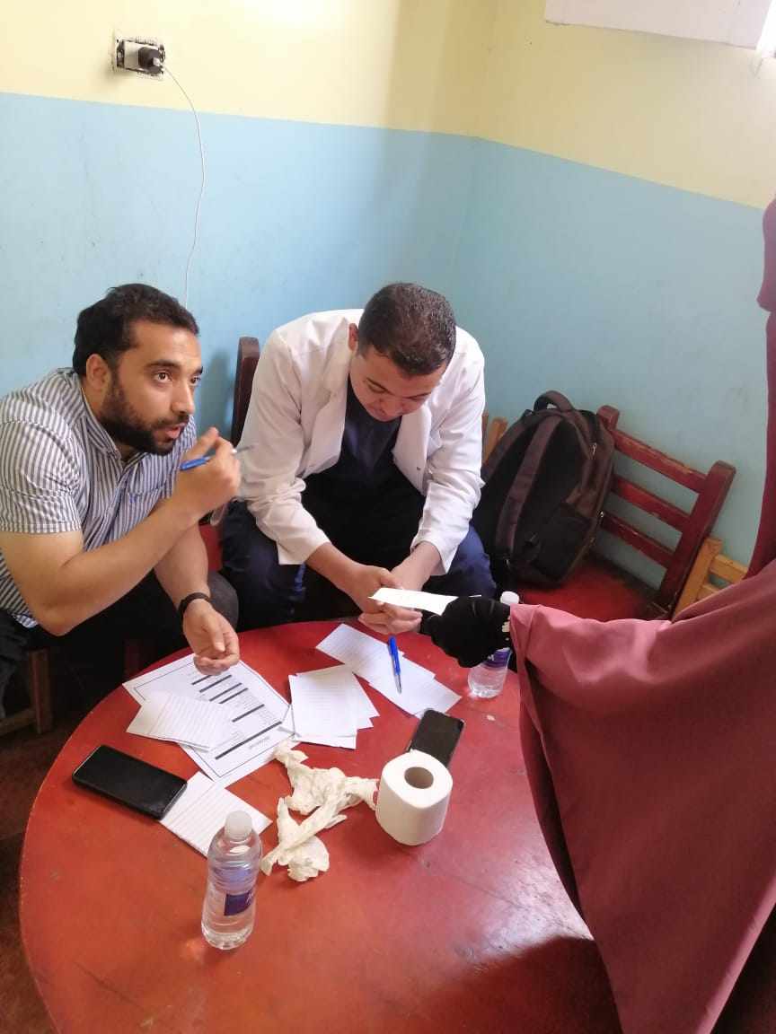 مستشفى الأزهر الجامعي تنظم قافلة طبية بمراكز أسيوط والكشف الطبى لـ600 مواطن