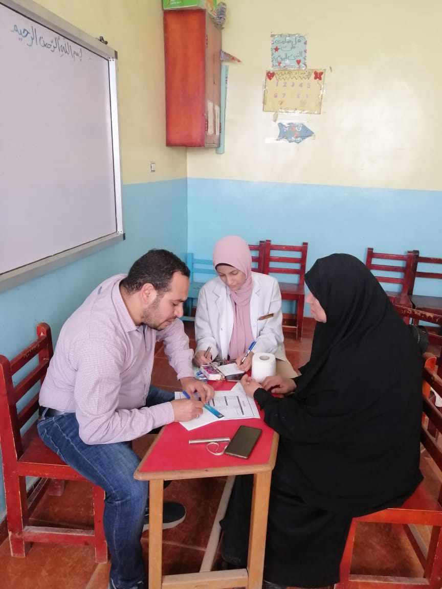 مستشفى الأزهر الجامعي تنظم قافلة طبية بمراكز أسيوط والكشف الطبى لـ600 مواطن