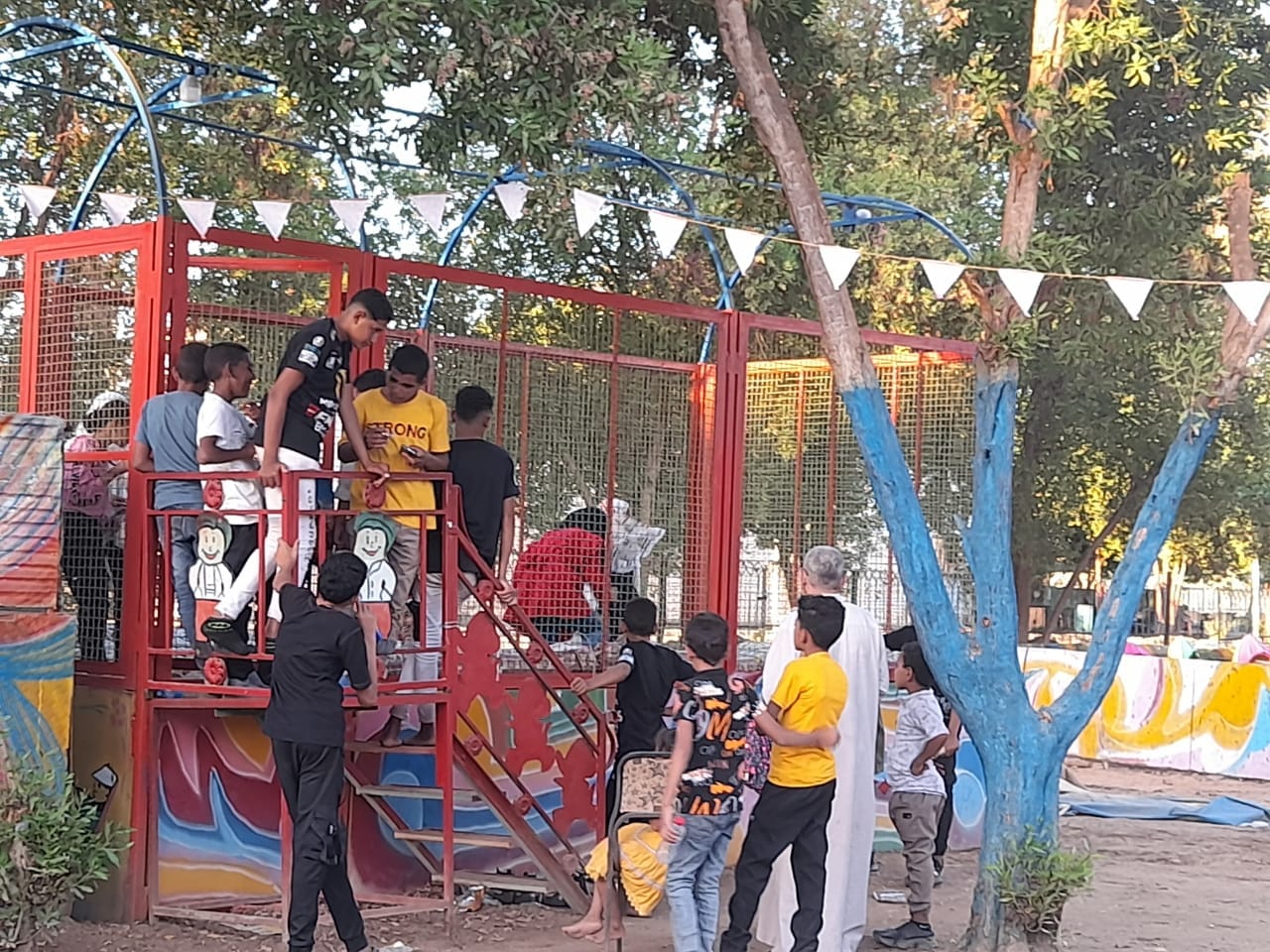 مركز شباب عزب القصر ينظم رحلة الى مدينة الداخلة