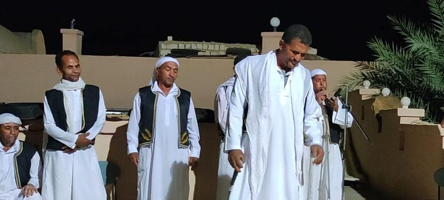 مكتبة الطفل والشباب بالفرافرة تنظم عرض فنون شعبية لفرقة التلقائين للفن الشعبي