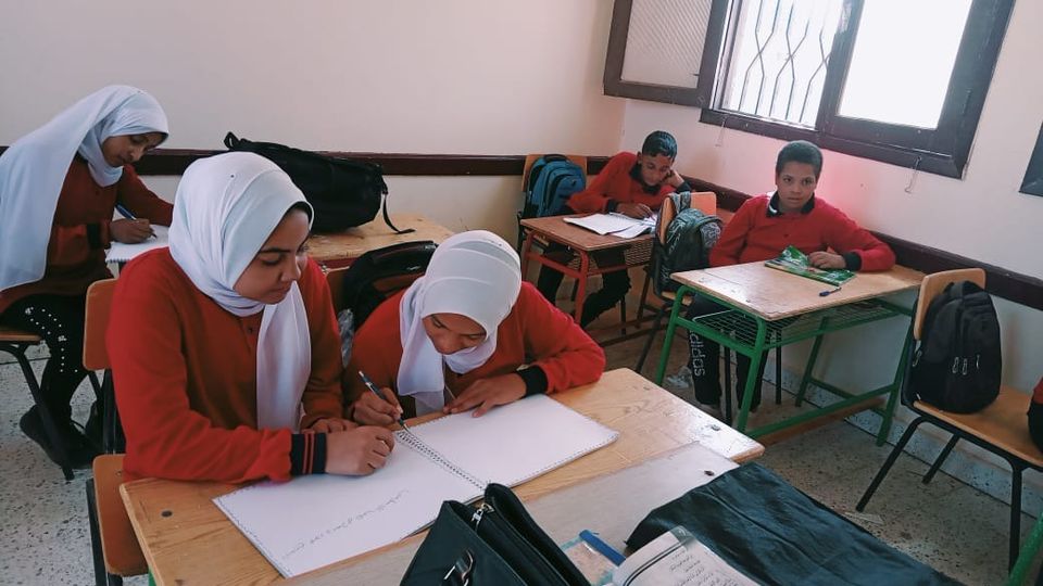 ورشة رسم وتلوين تنظمها مكتبة الطفل والشباب بباريس في الوادي الجديد