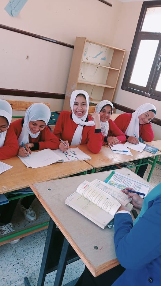 ورشة رسم وتلوين تنظمها مكتبة الطفل والشباب بباريس في الوادي الجديد