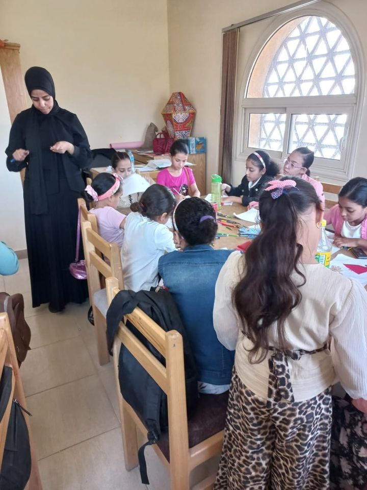 ورشة فنية للأطفال بثقافة الزعيم جمال عبد الناصر ببني مر بأسيوط