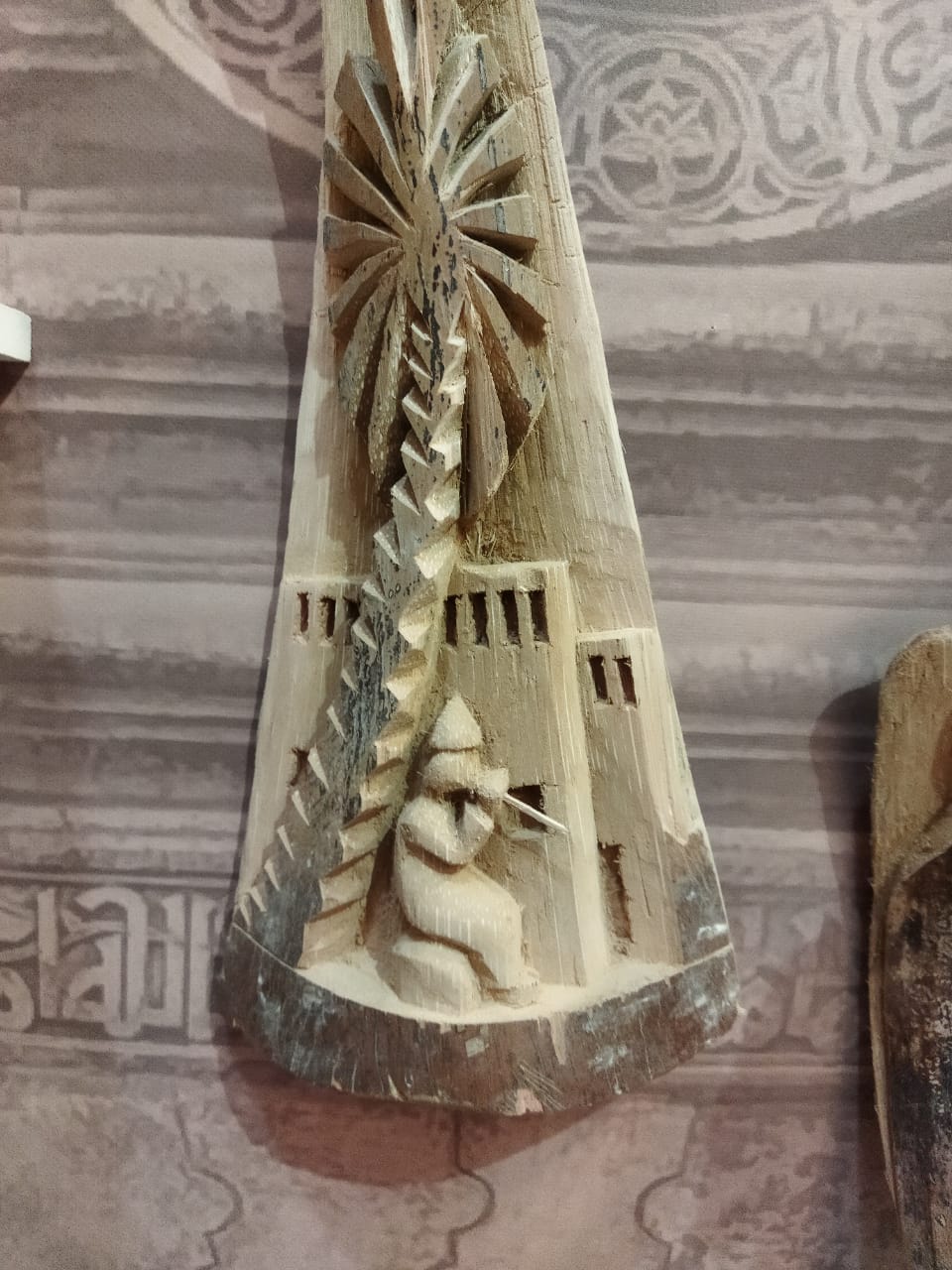 محاضرة  ومعرض نحت بمكتبة الطفل والشباب بتنيدة