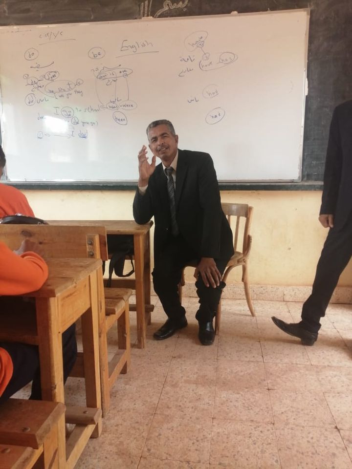 محاضرة  ومعرض نحت بمكتبة الطفل والشباب بتنيدة