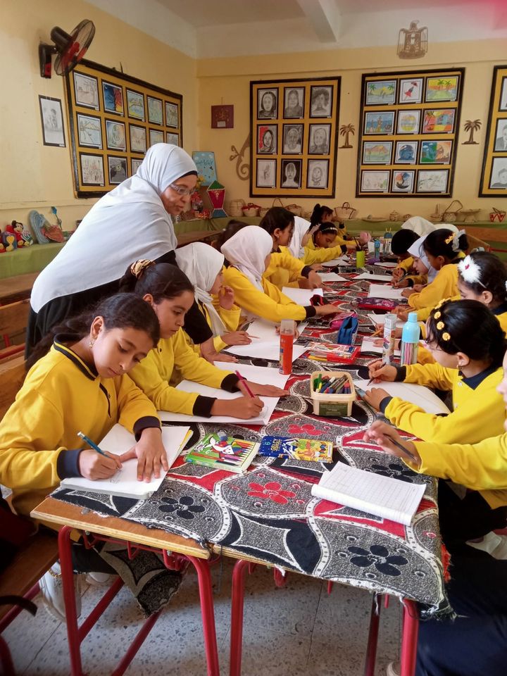 ورشة رسم وتلوين ينظمها بيت ثقافة القصر بالداخلة