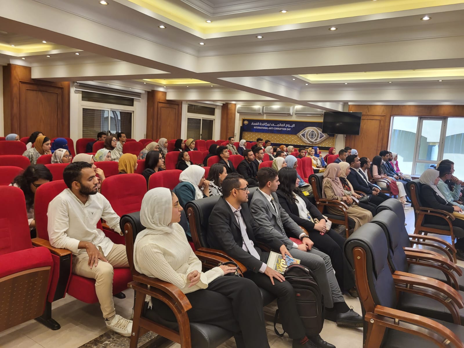 جامعة أسيوط تشارك في المبادرة العالمية لمكافحة فساد مجال التعليم وتمكين الشباب