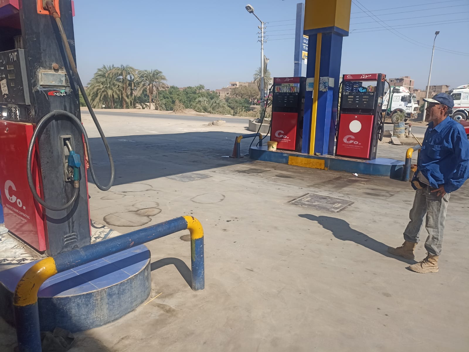 وكيل وزارة التموين باسيوط في جولة تفتيشية علي محطات البترول