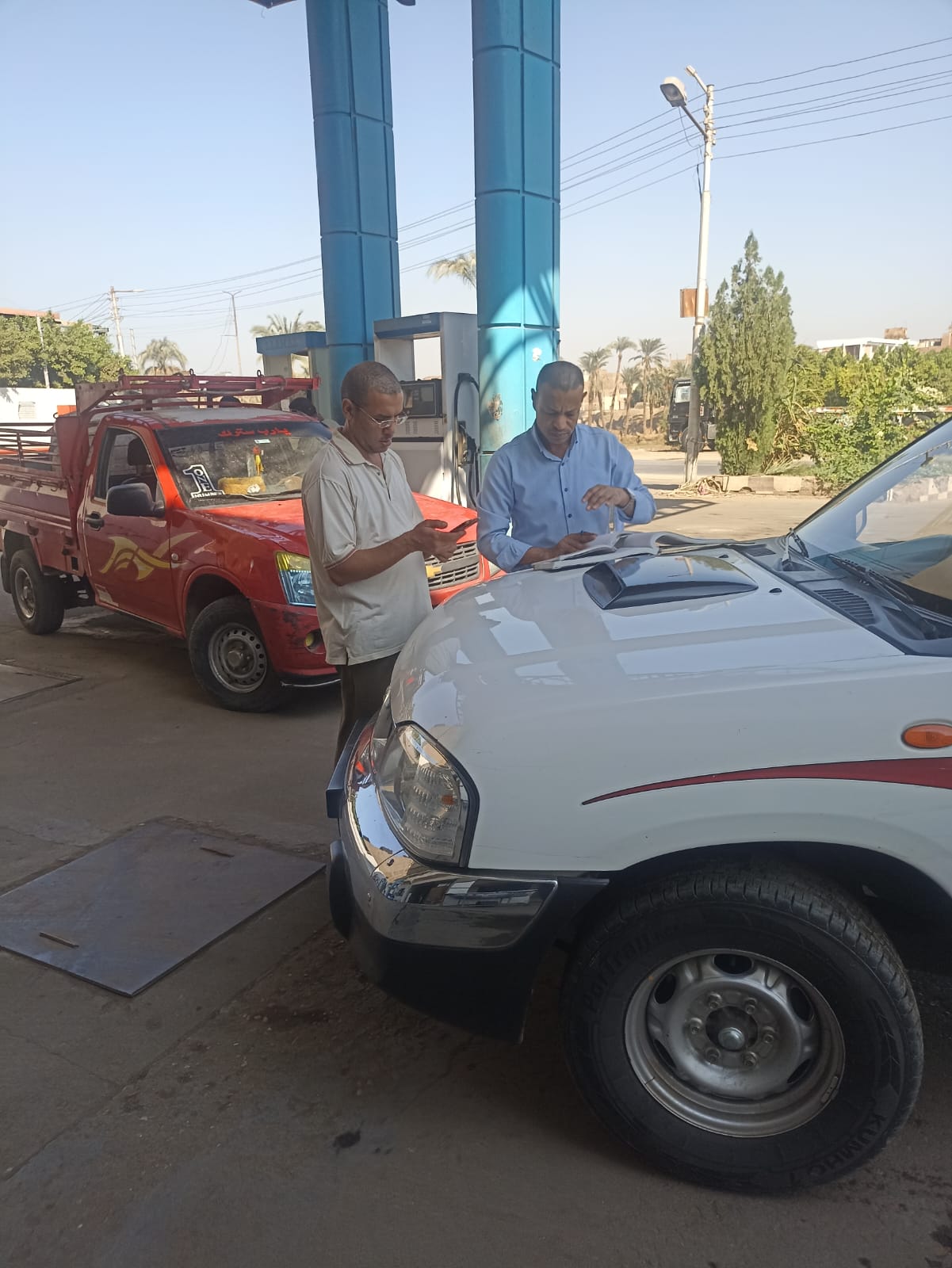 وكيل وزارة التموين باسيوط في جولة تفتيشية علي محطات البترول