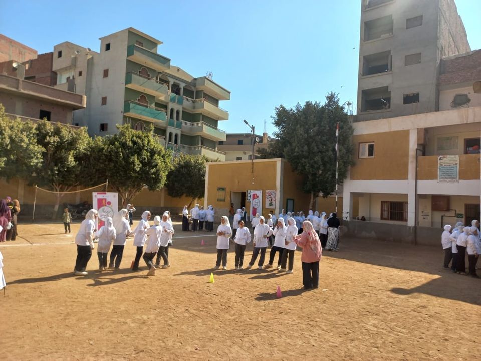 انطلاق فعاليات معسكر برنامج الرياضة من أجل التنمية بمدرسة الاعداديه الجديدة بمنفلوط