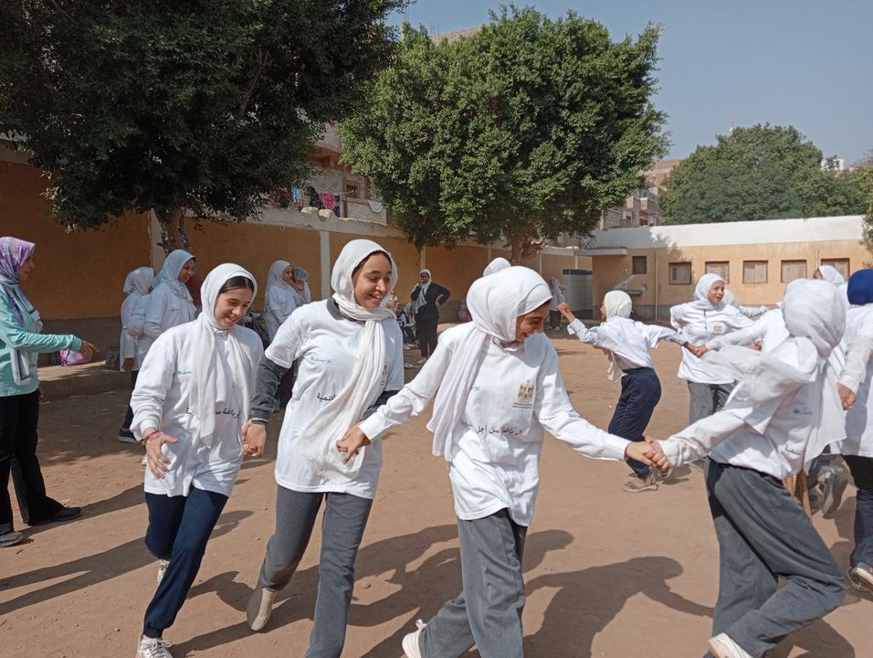 ختام فعاليات معسكرات برنامج الرياضة من أجل التنمية بمدرسة الاعداديه الجديدة بمنفلوط