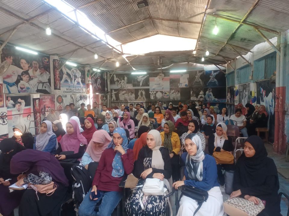 ندوة تعريفية بعنوان ريادة الأعمال بمركز شباب ناصر النموذجي بأسيوط