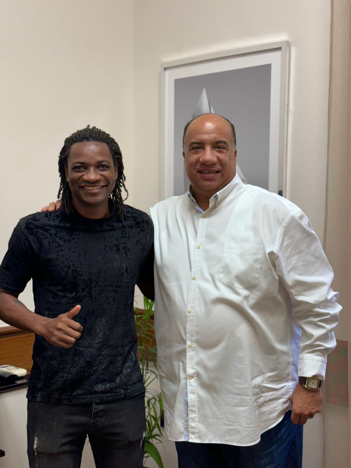 FEC0D849-2049-47B1-8CC1-D69C309A1327