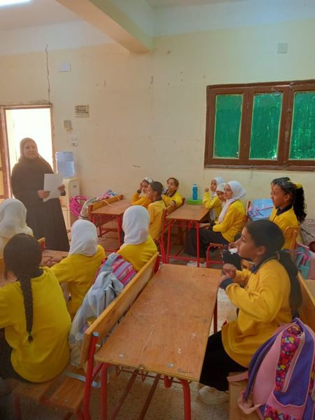 جانب من المسابقة الثقافية بمدرسة خالد بن الوليد الابتدائية