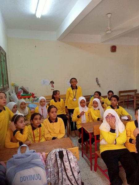 جانب من المسابقة الثقافية بمدرسة خالد بن الوليد الابتدائية