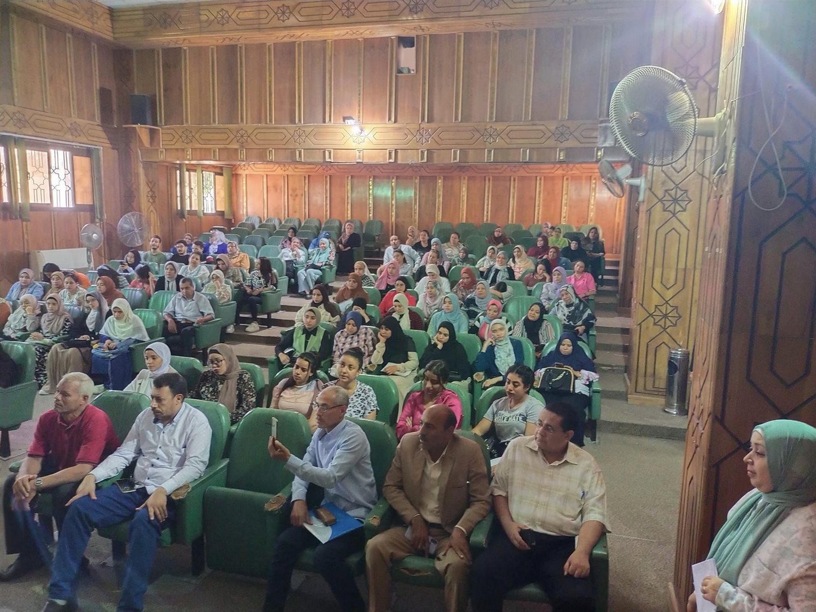 جانب من ندوة نظمها مركز إعلام أسيوط