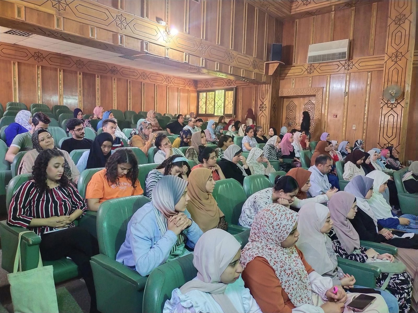 جانب من ندوة نظمها مركز إعلام أسيوط