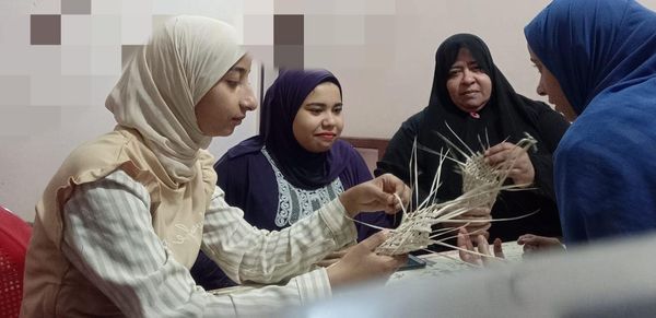 جانب من ورشة الفنون التشكيلية