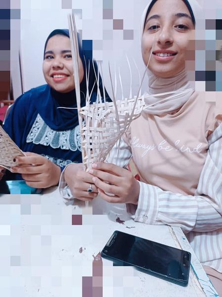 جانب من ورشة الفنون التشكيلية