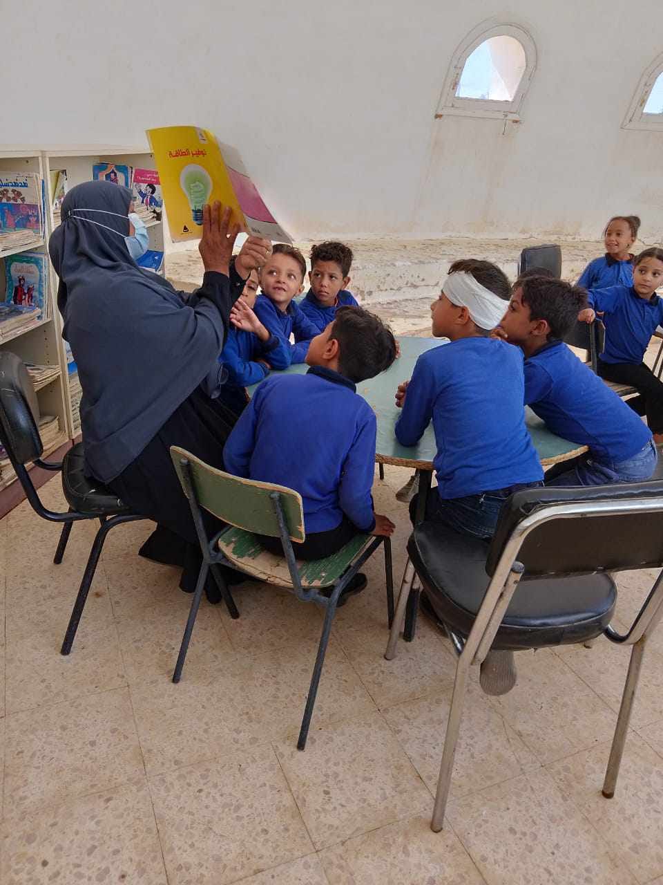 جانب من محاضرات توعوية وعروض فنية