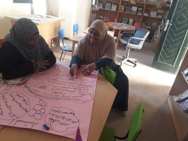 مجلة حائط تدشنها مكتبة الطفل والشباب في باريس بالوادي الجديد