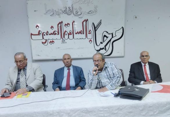 جانب من الأمسية الشعرية