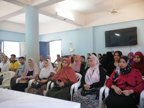 جانب من الجلسة الحوارية 