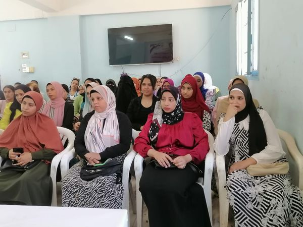 جانب من الجلسة الحوارية 