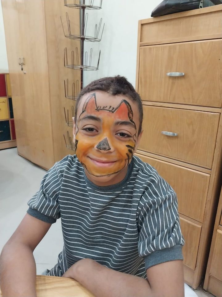 جانب من ورش رسم علي الوجوه للأطفال