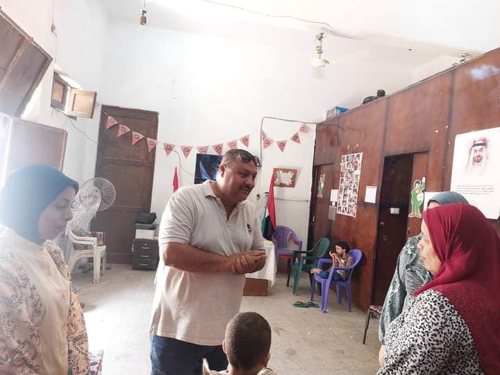 جانب من متابعة العمل