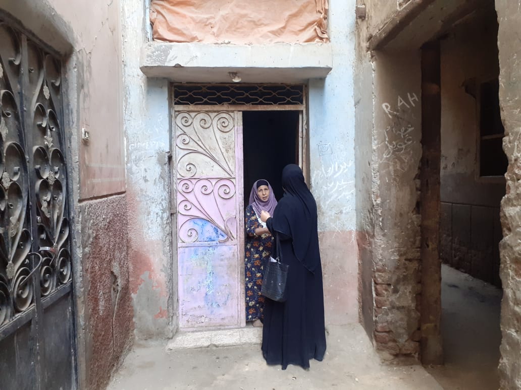 جانب من حملة لطرق الأبواب بعنوان 