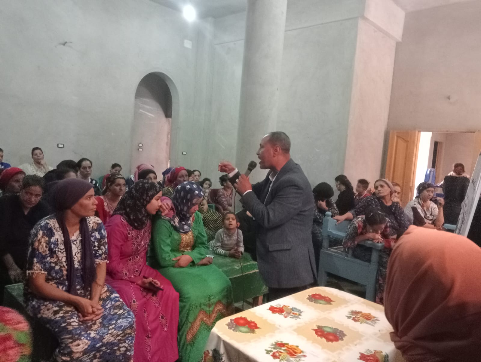 جانب من ضيوف ندوة مركز إعلام جنوب أسيوط