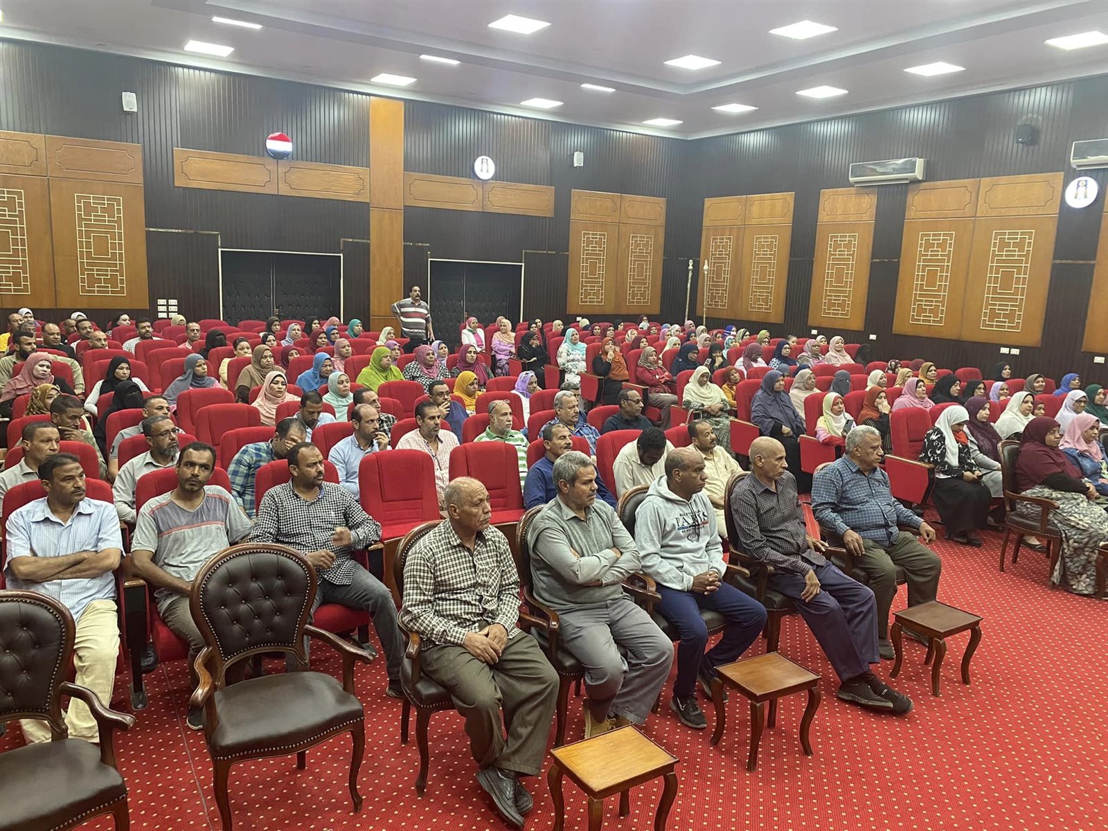 جانب من ضيوف ندوة مركز النيل للاعلام بالوادي الجديد